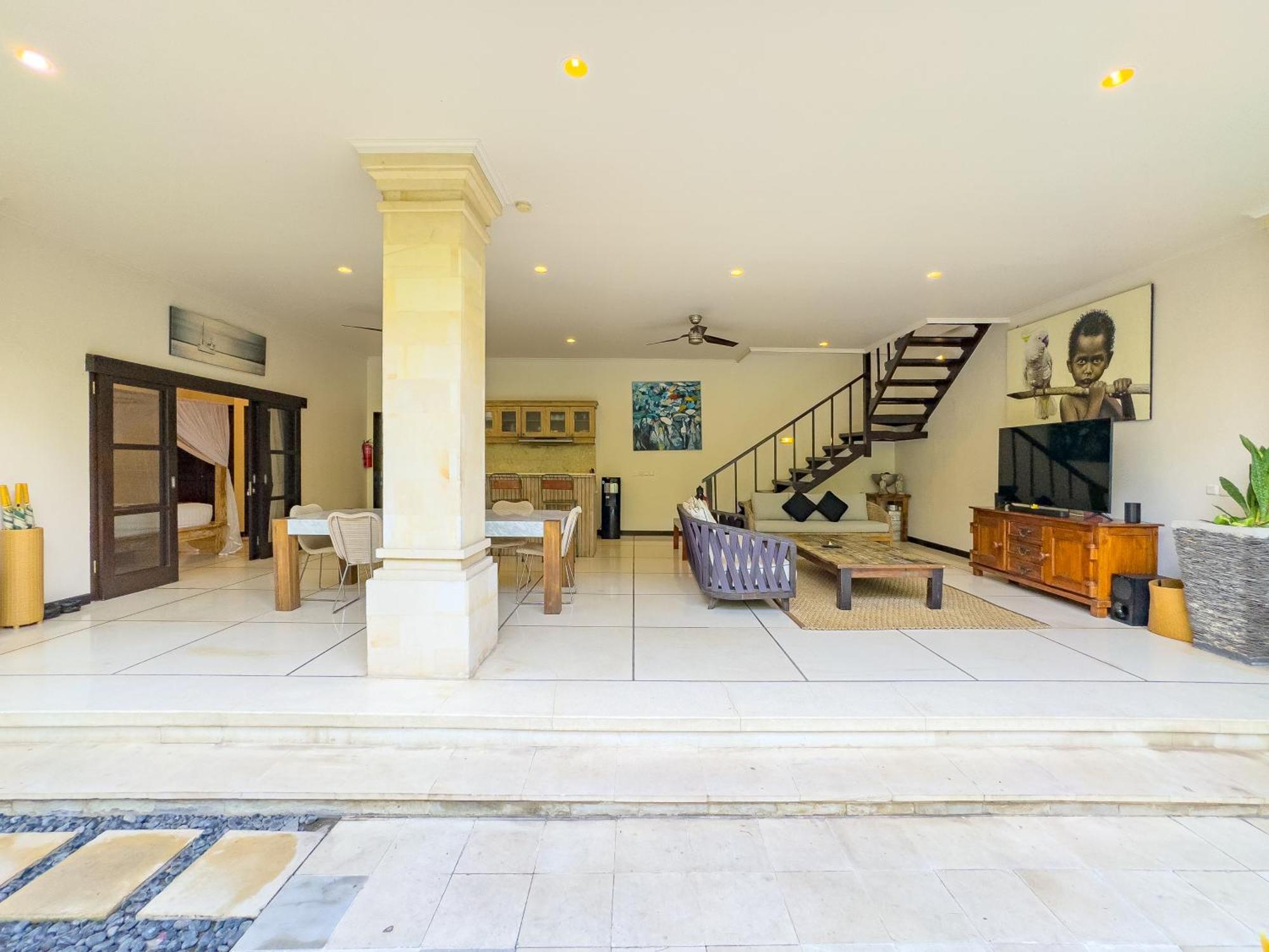 Villa Bugis Kayu Aya Seminyak Szoba fotó
