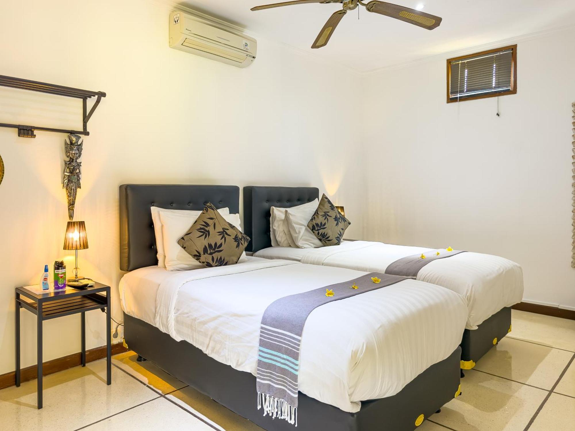 Villa Bugis Kayu Aya Seminyak Szoba fotó