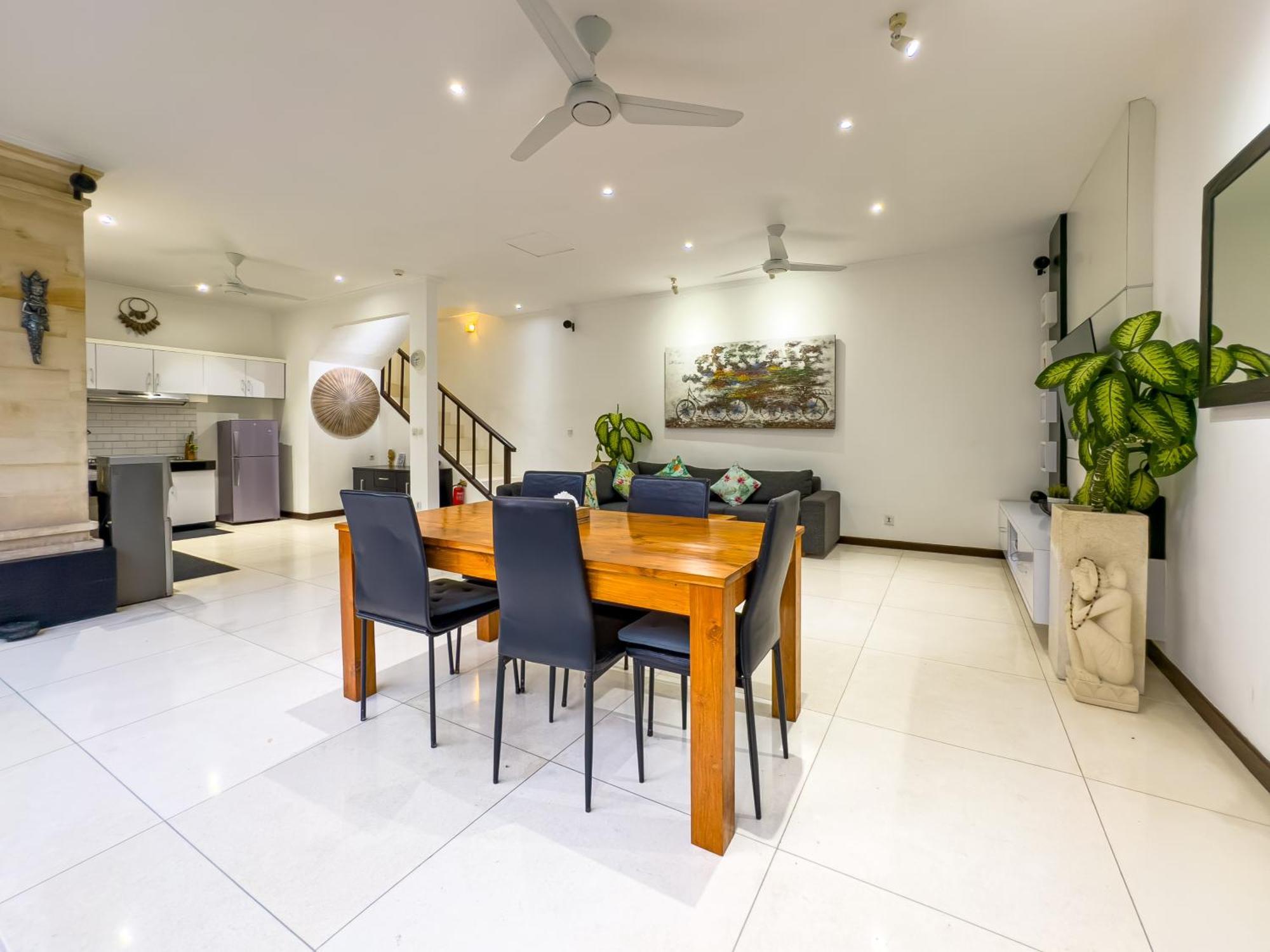 Villa Bugis Kayu Aya Seminyak Szoba fotó