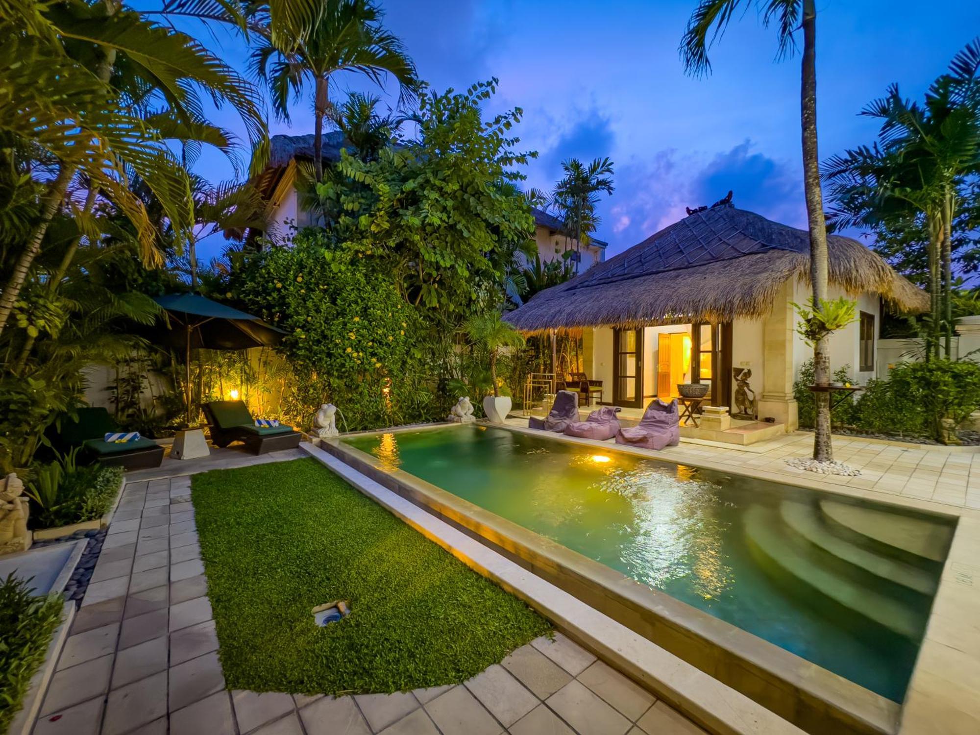 Villa Bugis Kayu Aya Seminyak Szoba fotó