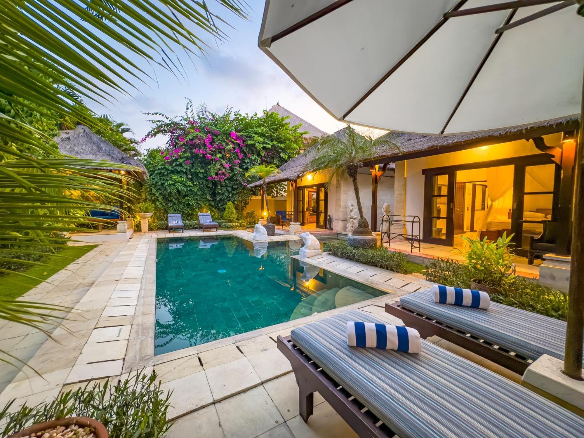 Villa Bugis Kayu Aya Seminyak Szoba fotó