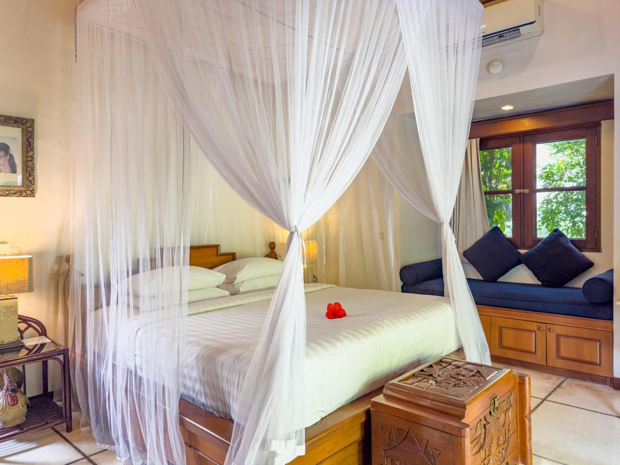 Villa Bugis Kayu Aya Seminyak Szoba fotó
