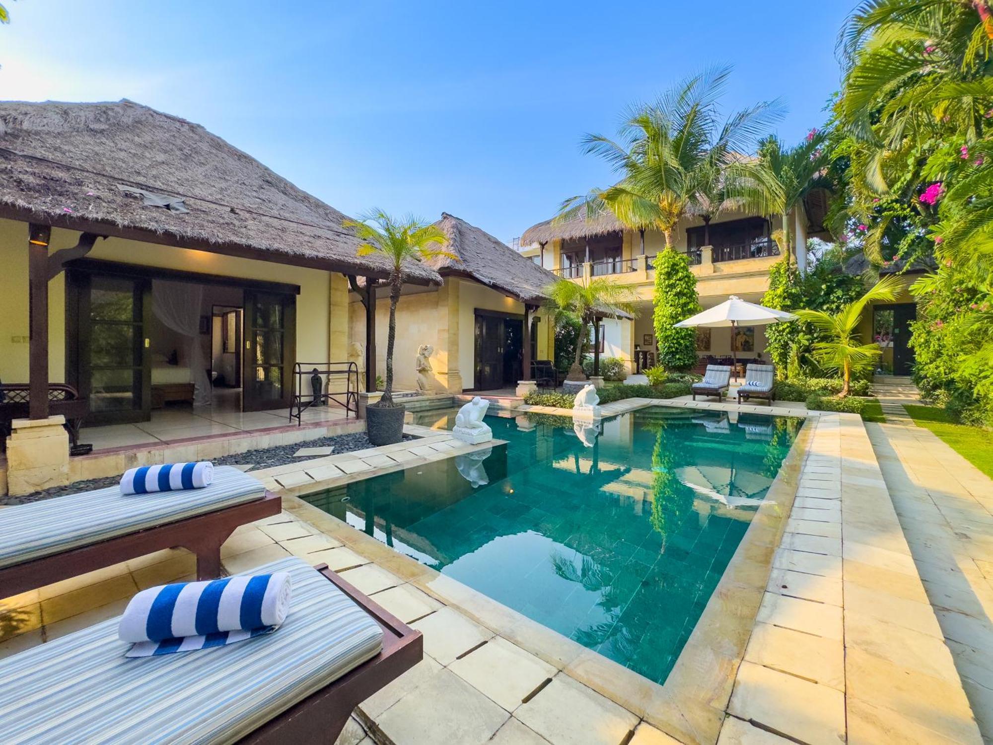 Villa Bugis Kayu Aya Seminyak Szoba fotó